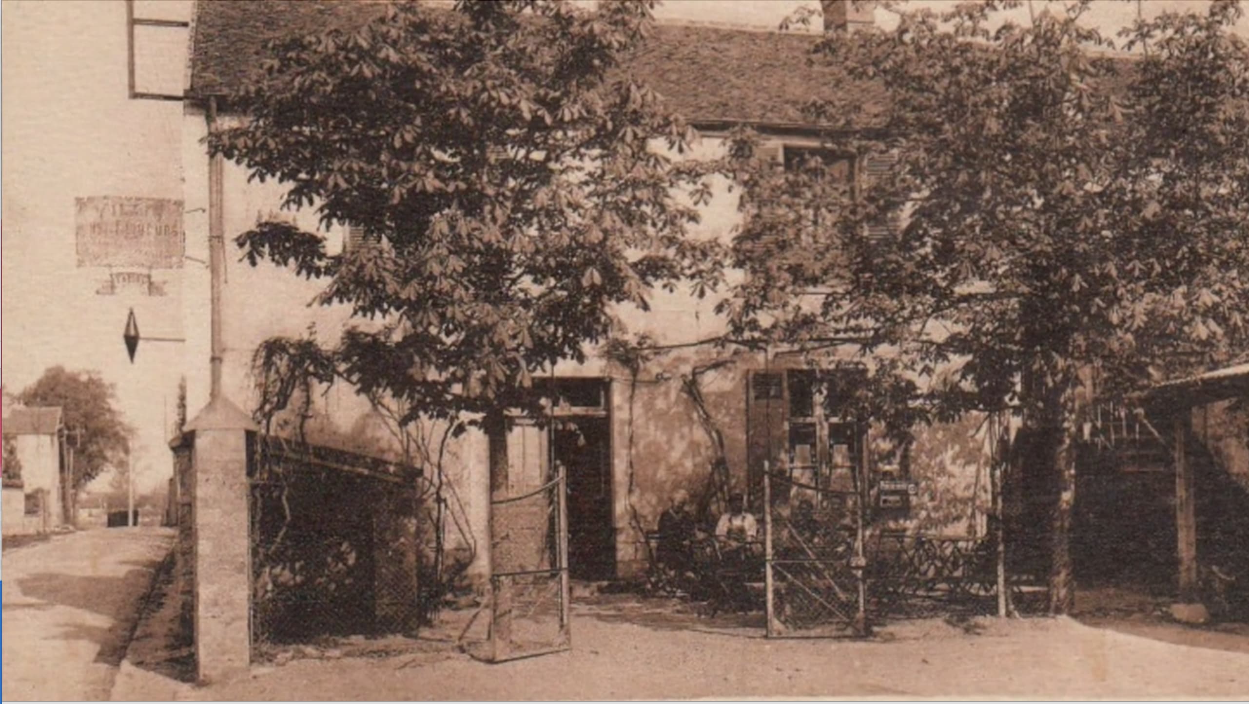 Le café et les commerces