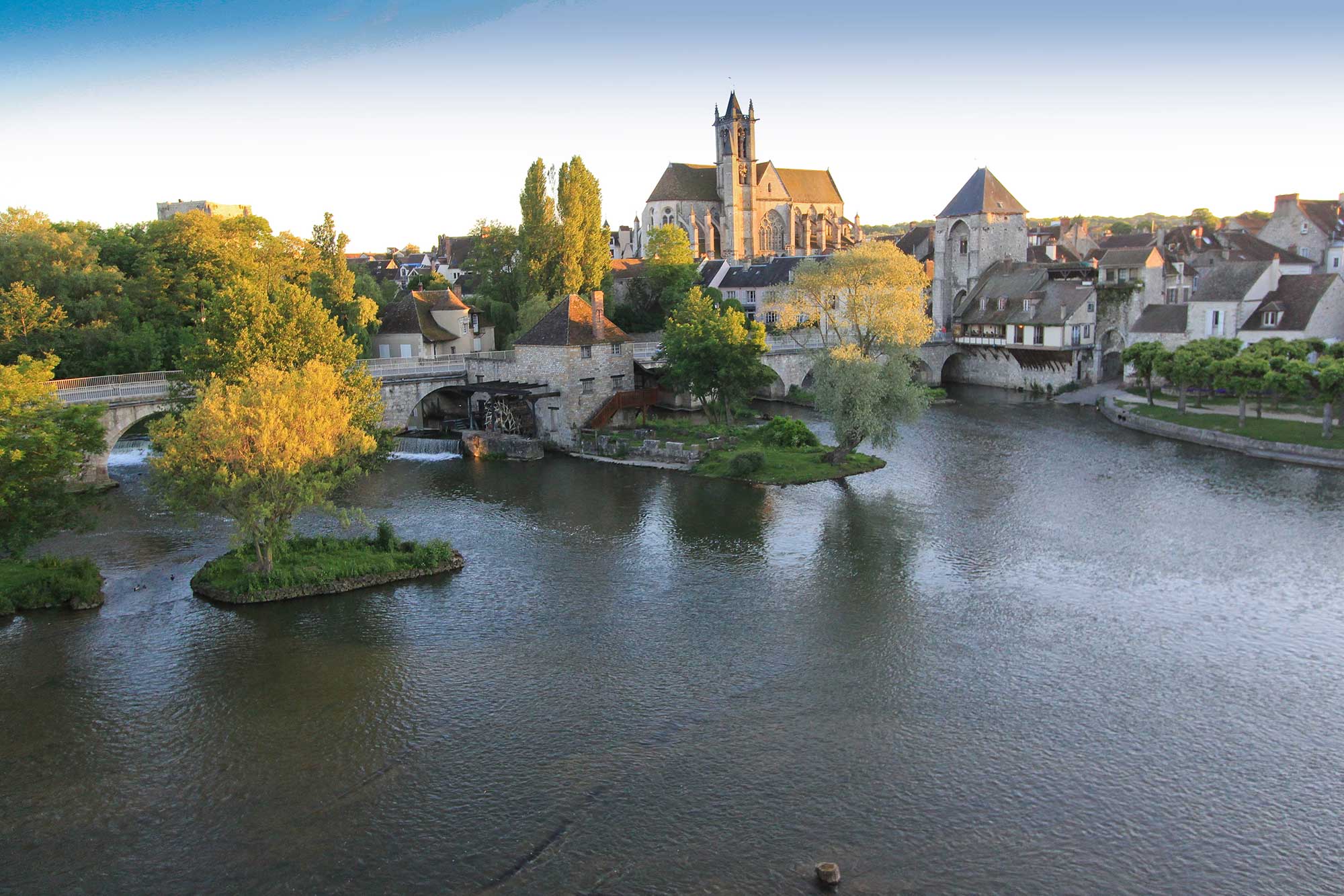Historical Tour of Moret-sur-Loing