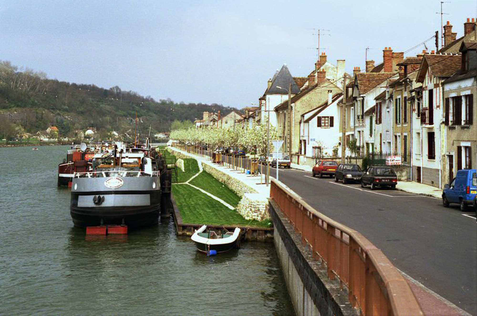 The world of the Bargemen